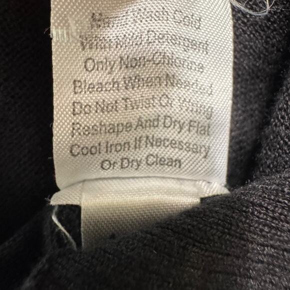 Garnet Hill Sweater Womens M Black Silk Long Cardigan Button Front Thin Stretchy - Picture 12 of 12